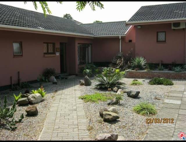 6 BEDROOM HOUSE FOR SALE IN MEER EN SEE